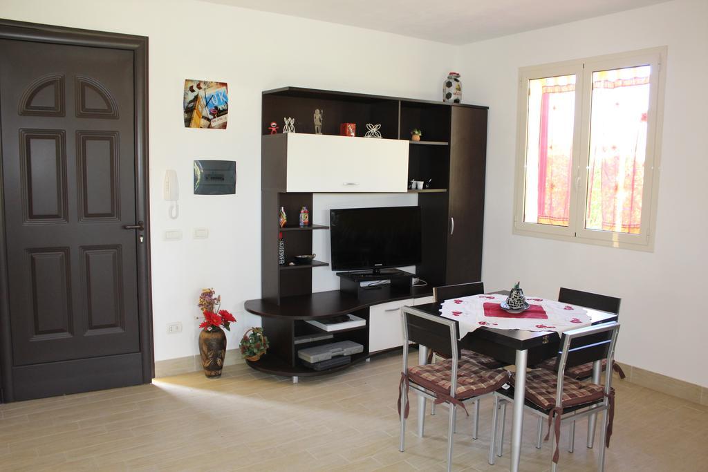Casa Vacanze Roccella Beach كامبوفيليتْشّي دي روتْشّي المظهر الخارجي الصورة